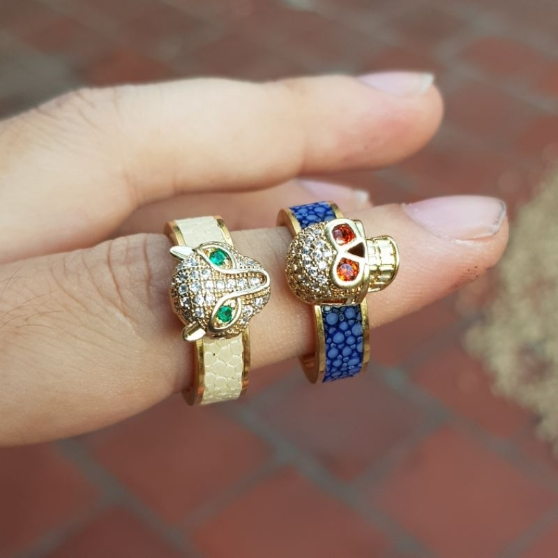 Nhẫn mặt thú khảm da cá đuối