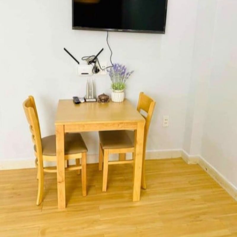 Bộ bàn ăn Cabin mặt vuông và 2 ghế