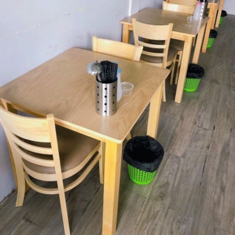 Bộ bàn ăn Cabin mặt vuông và 2 ghế