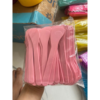 combo 100 muỗng múc kem (màu hồng đục)