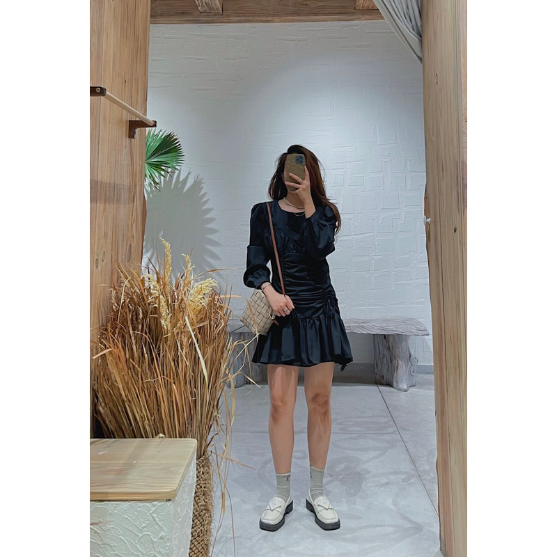 đầm basic dây rút