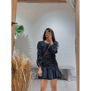 đầm basic dây rút