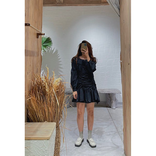 đầm basic dây rút