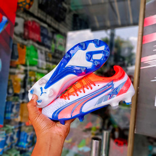 Giày bóng đá Puma Ultra Ultimate Fg