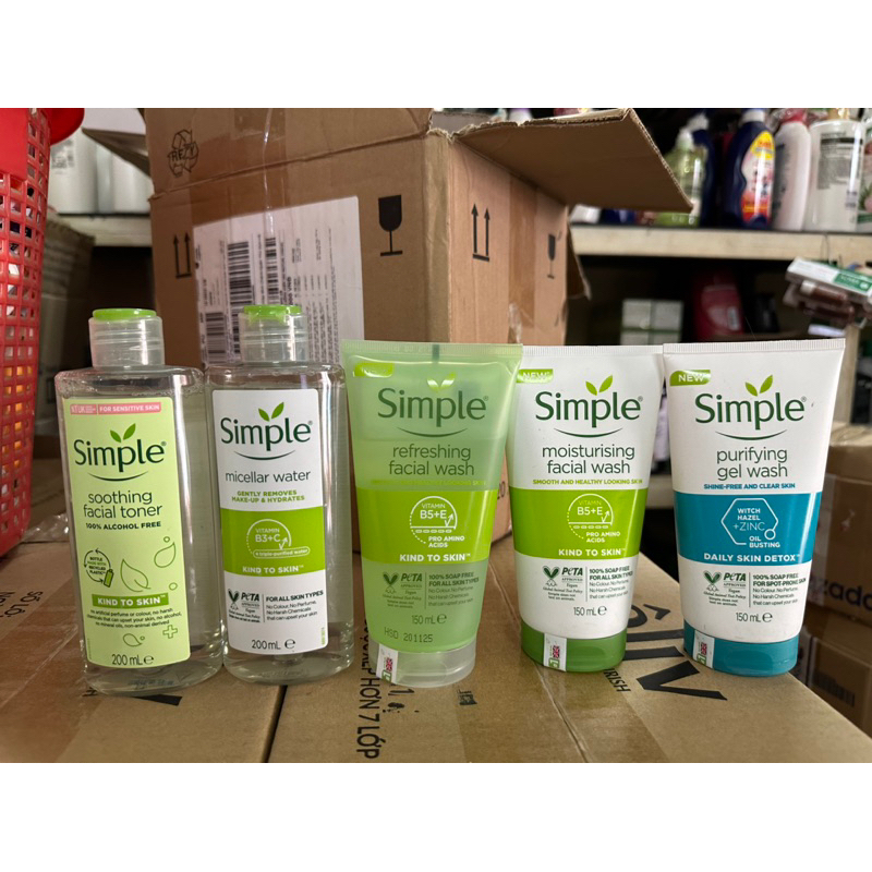 Sữa Rửa Mặt Simple Kiềm Dầu, Ngừa Mụn 150ml