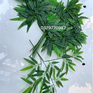 Lá tre giả , lá nhựa xịn đẹp,cành lá tre giả trang trí sự kiện cửa hàng