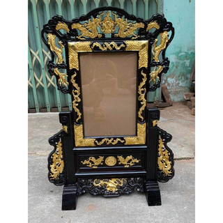 Khung ảnh thờ tứ linh dát vàng kích thước ảnh 20x30 cm.