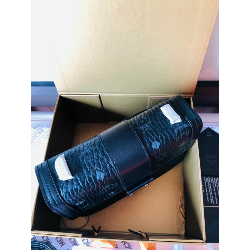 Túi đeo chéo MCM cao cấp