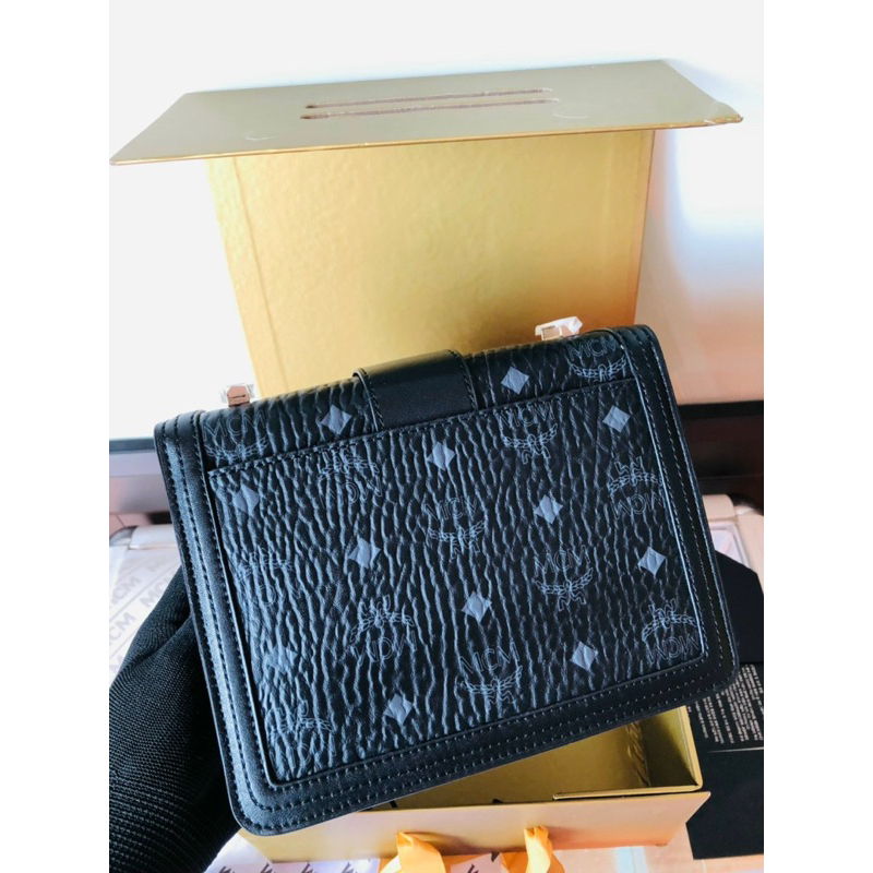 Túi đeo chéo MCM cao cấp