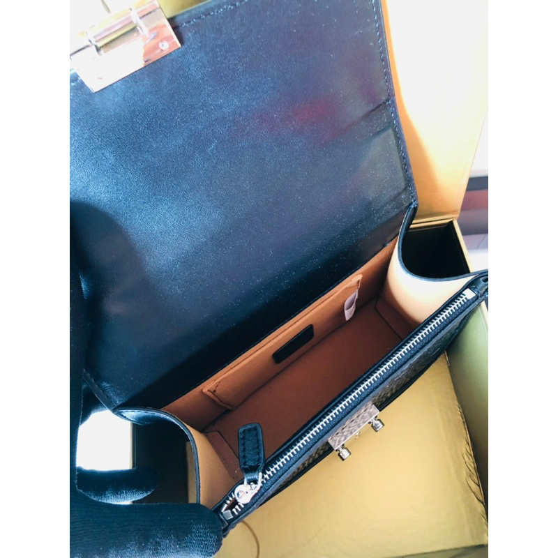 Túi đeo chéo MCM cao cấp