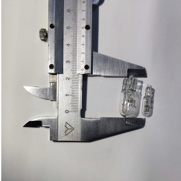 Bóng đèn ghim t5 taplo 12v và 24v chính hãng 1 bóng