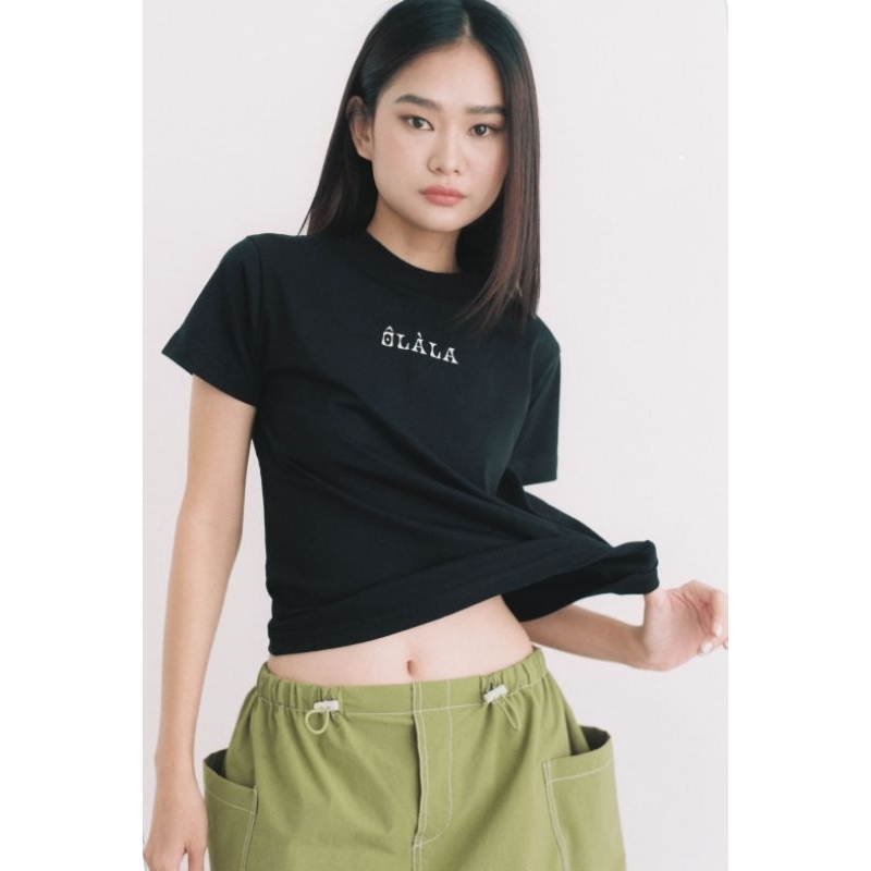 OLALASTUDIO Áo thun Baby Tee ÔLàla in chữ basic