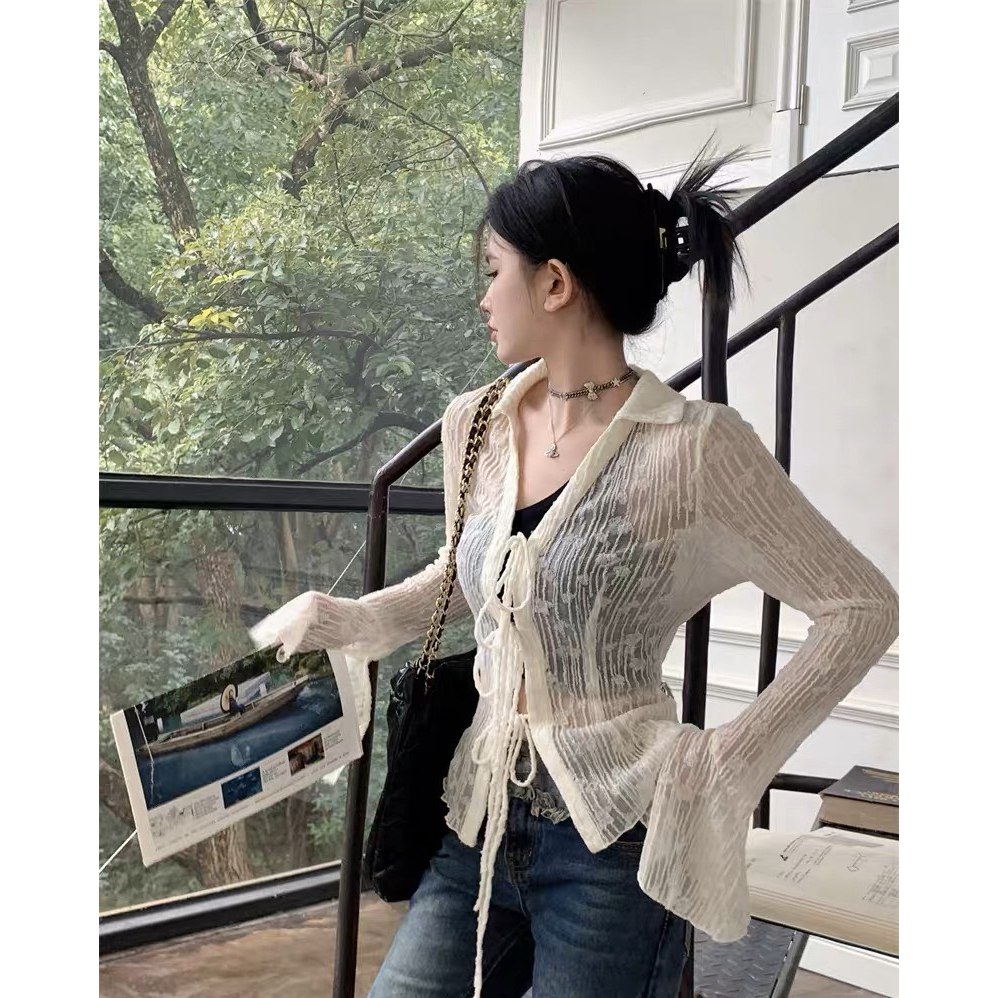 SET ÁO SƠ MI REN CỘT NƠ NGỰC TAY LOE + ÁO LÓT ĐEN 2 DÂY (TH)