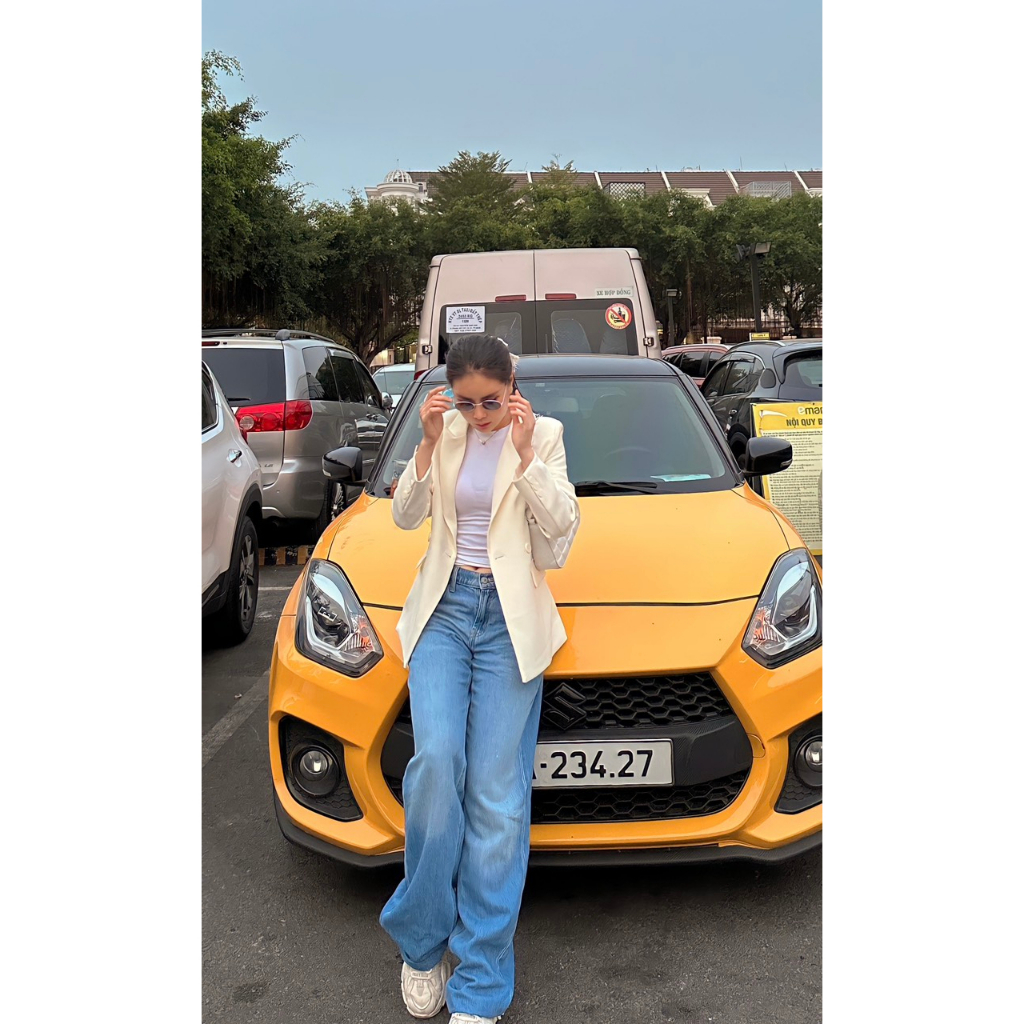 - Áo blazer nữ áo vest dài tay màu trắng kem