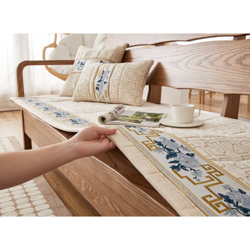 Đệm ghế gỗ chenille sang trọng # 1 size 50*50cm
