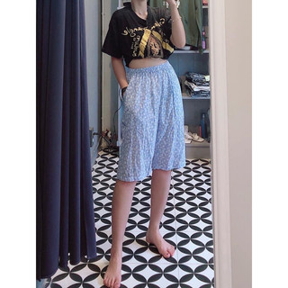 Quần xô lửng lưng thun xuất Hàn (size 110)