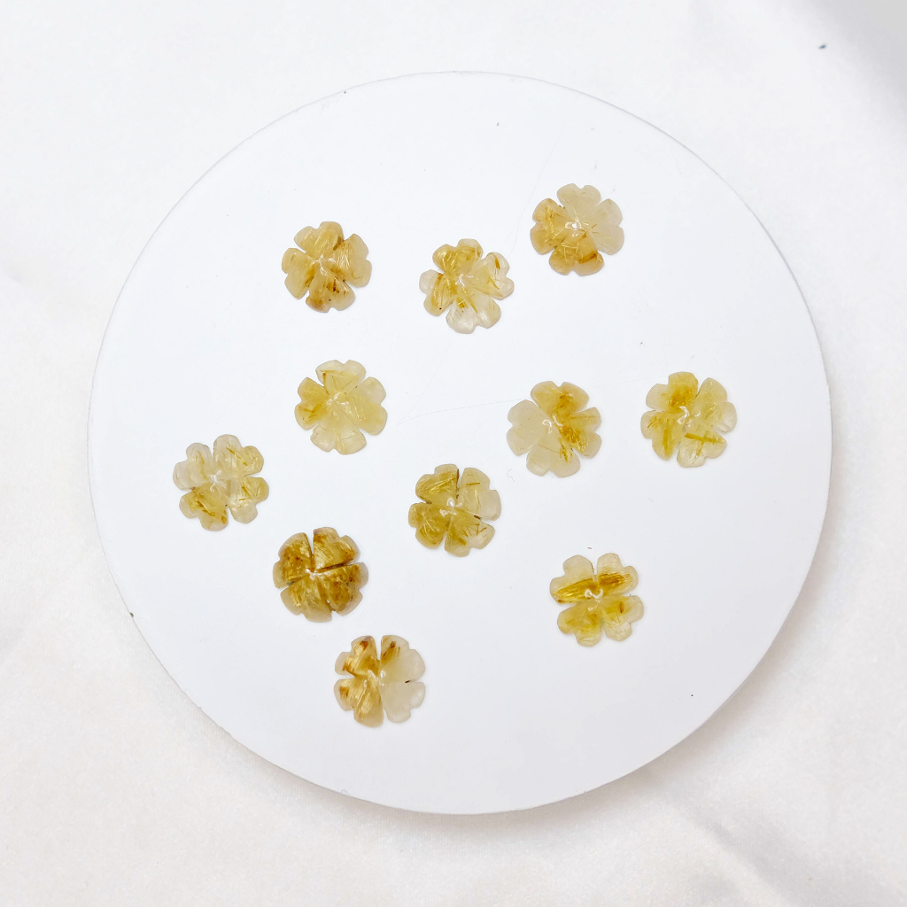 Mặt cỏ bốn lá tóc vàng dùng xỏ vòng tay, mặt dây, mặt nhẫn UPCARA