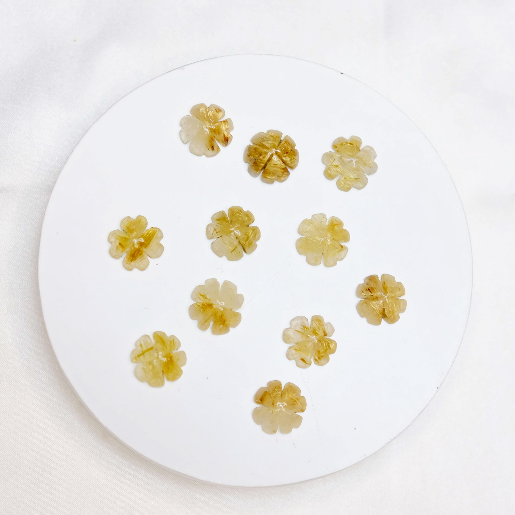 Mặt cỏ bốn lá tóc vàng dùng xỏ vòng tay, mặt dây, mặt nhẫn UPCARA