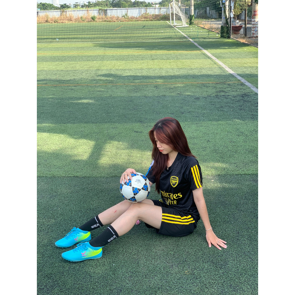 Bộ quần áo bóng đá clb Arsenal đen 2024 thun cao cấp