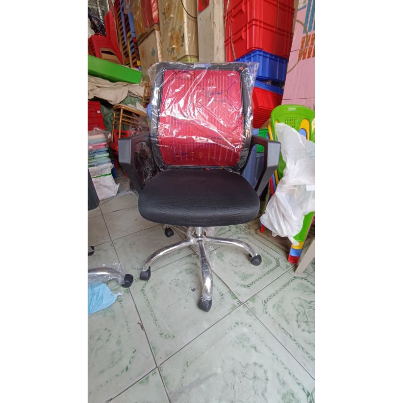 Ghế xoay văn phòng DELI RoMa
