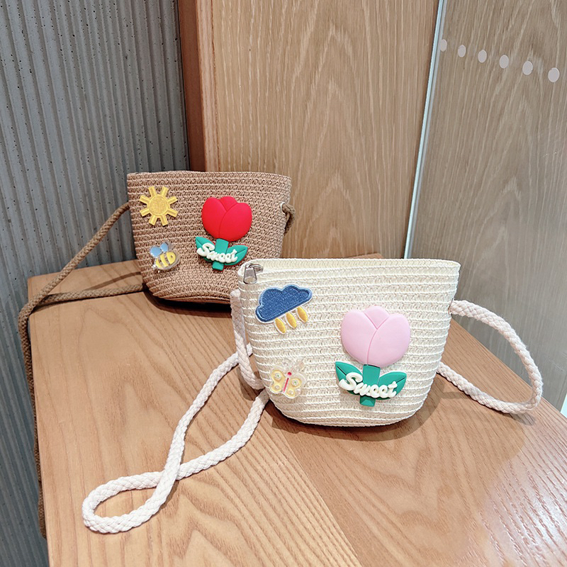 Túi cói mini đính hoa xinh đi biển cho bé