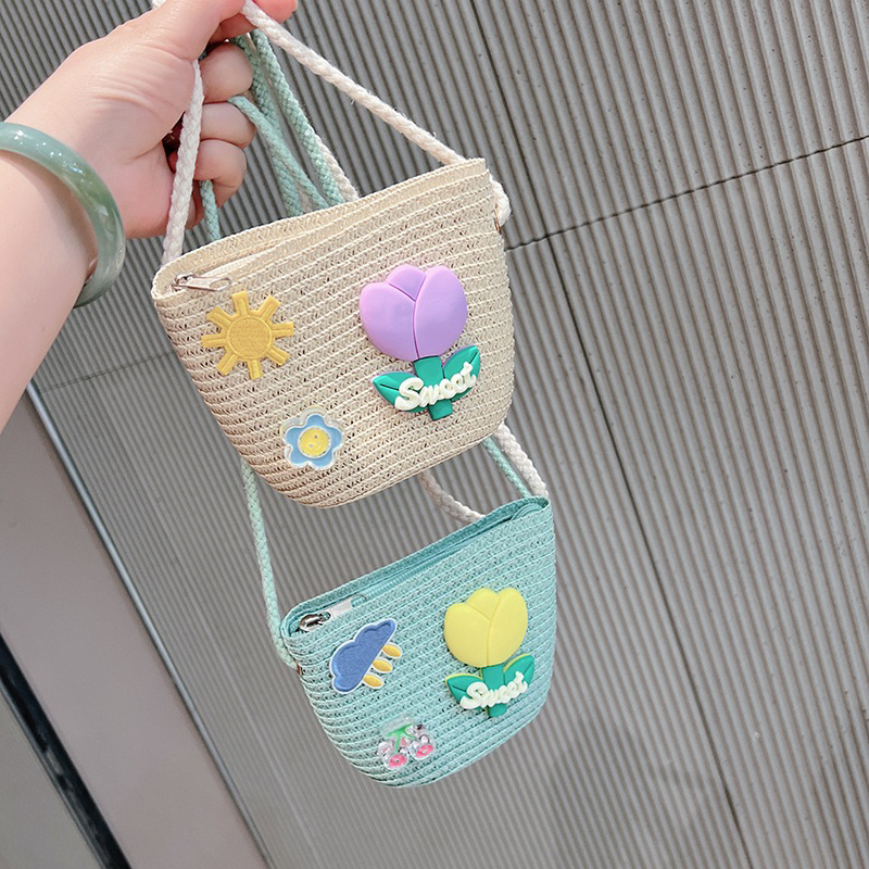 Túi cói mini đính hoa xinh đi biển cho bé