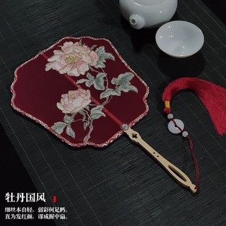 Quạt cổ trang cao cấp thêu hoa màu đỏ