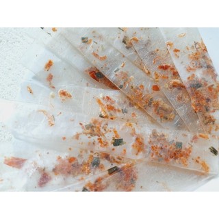 Bánh tráng tép dẻo cay cuốn hành phi (xâu 10 bịch)