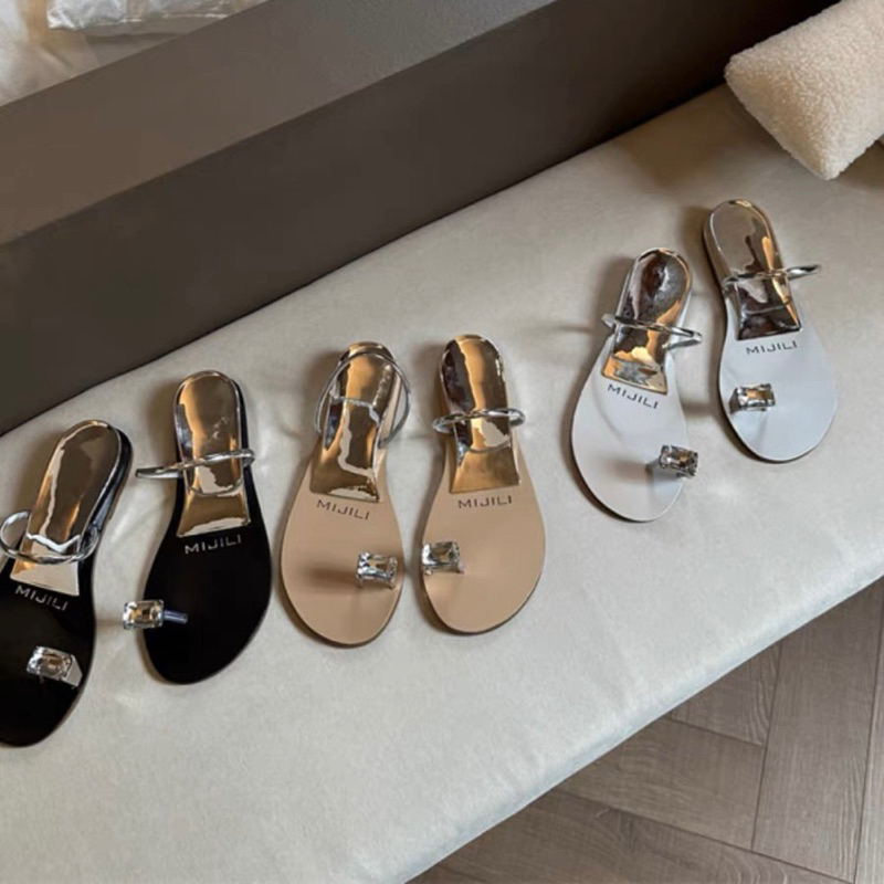 Dép xỏ ngón nữ đính đá quai ngang đế cao 2cm