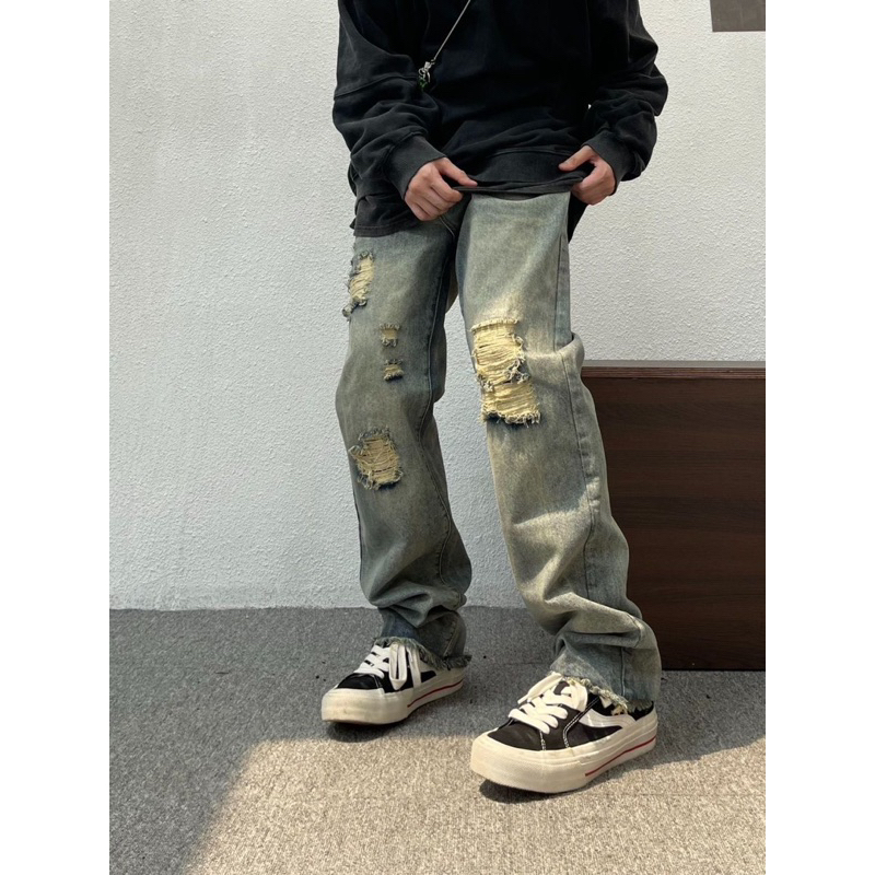 Quần jean rách gối phong cách hiphop bụi bặm