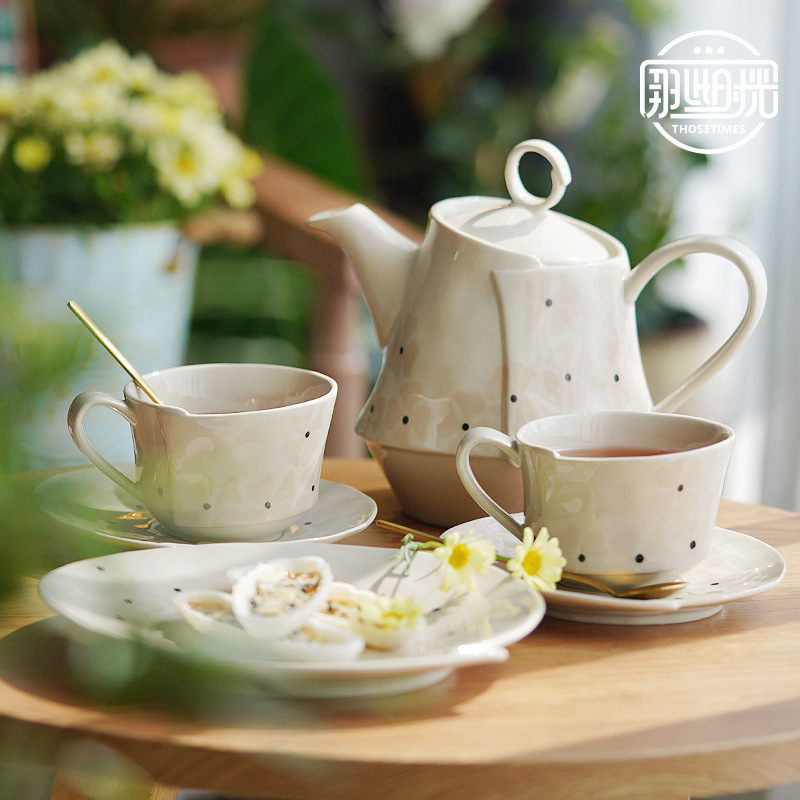 Bộ ấm trà chiều phong cách retro châu Âu hoạ tiết hoa anh đào -Meii.decor