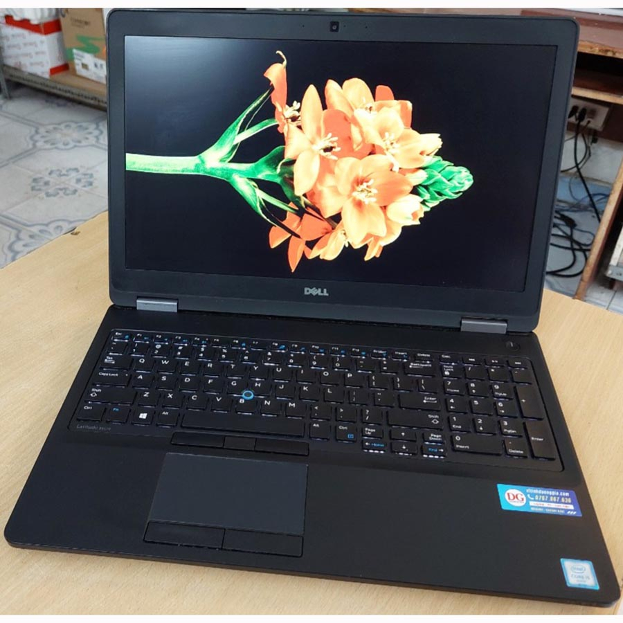 Dell Latitude e5570 i5/8G/256Gb dòng VIP mỏng đẹp, bền, có phím số