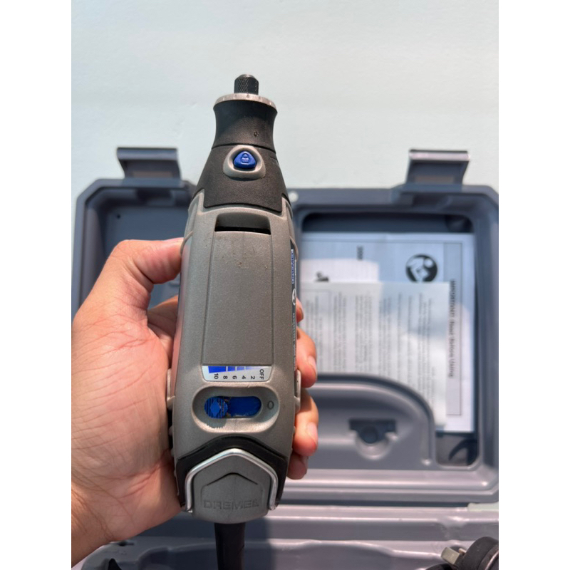 Mài khuôn Dremel 3000 không dây dẫn