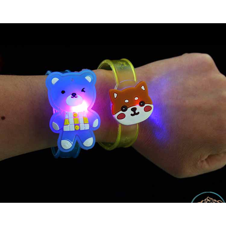 🍉Vòng đeo tay phát sáng cho bé- Vòng tay phát sáng có đèn