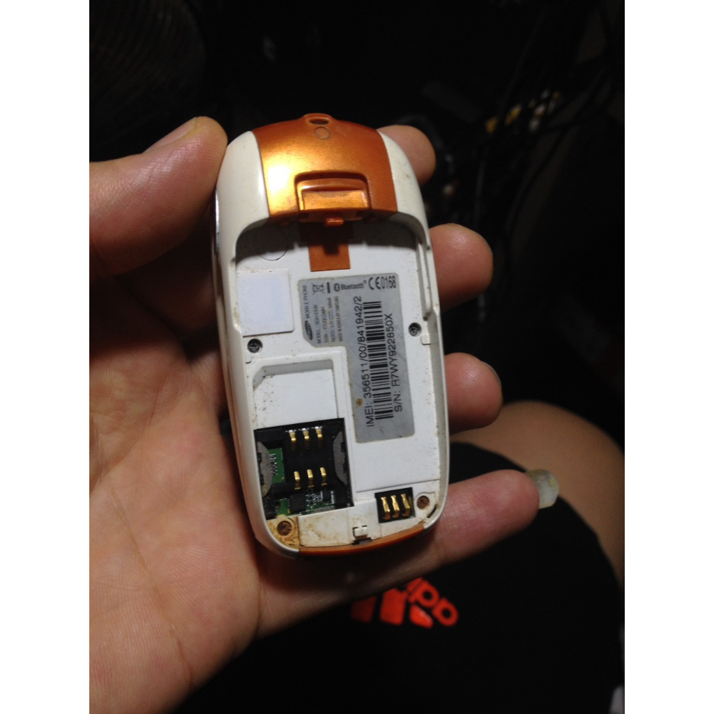 Xác SAMSUNG E530 không có bin, không thấy lên