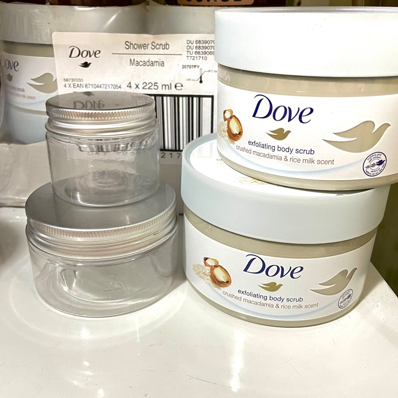 Tẩy da chết toàn thân Dove Đức mùi Maca 225ml