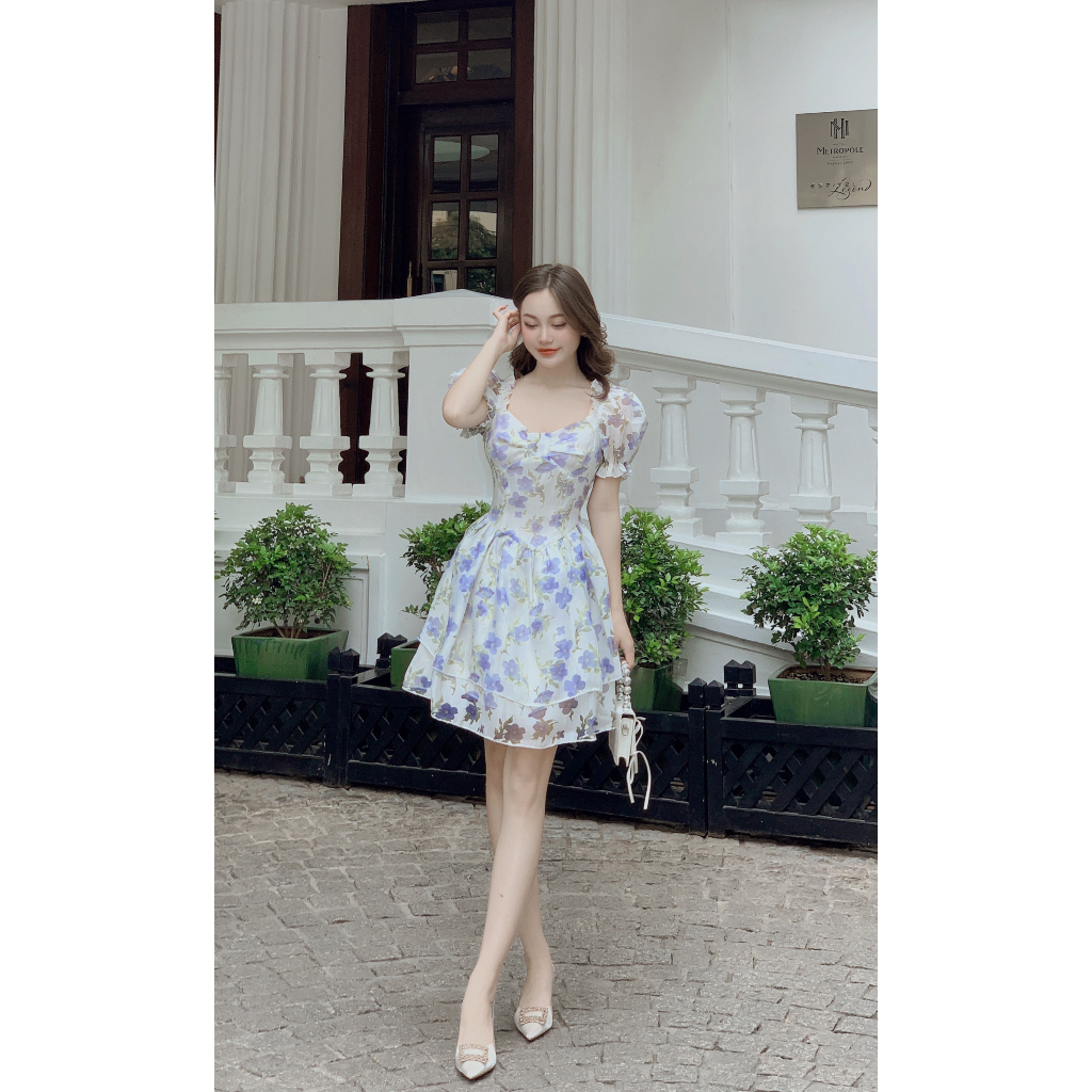 Váy thiết kế: Hoa oganza 2 tầng, tay bồng, cổ vuông, kiểu dáng trẻ trung năng động [ Hình ảnh được shop tự chụp]