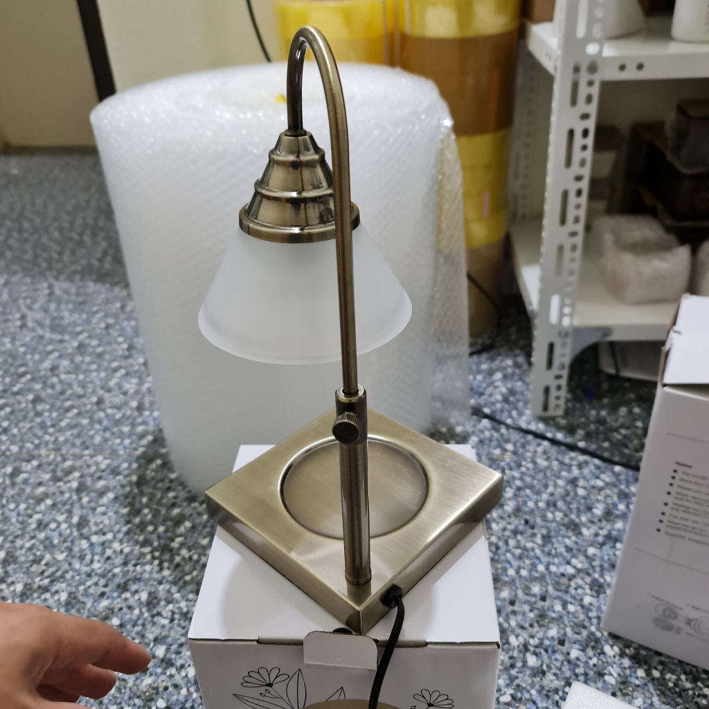 Đèn đốt nến thơm đế vuông kim loại có hẹn giờ bật tắt - chỉnh cao thấp - chỉnh độ sáng - tặng kèm bóng