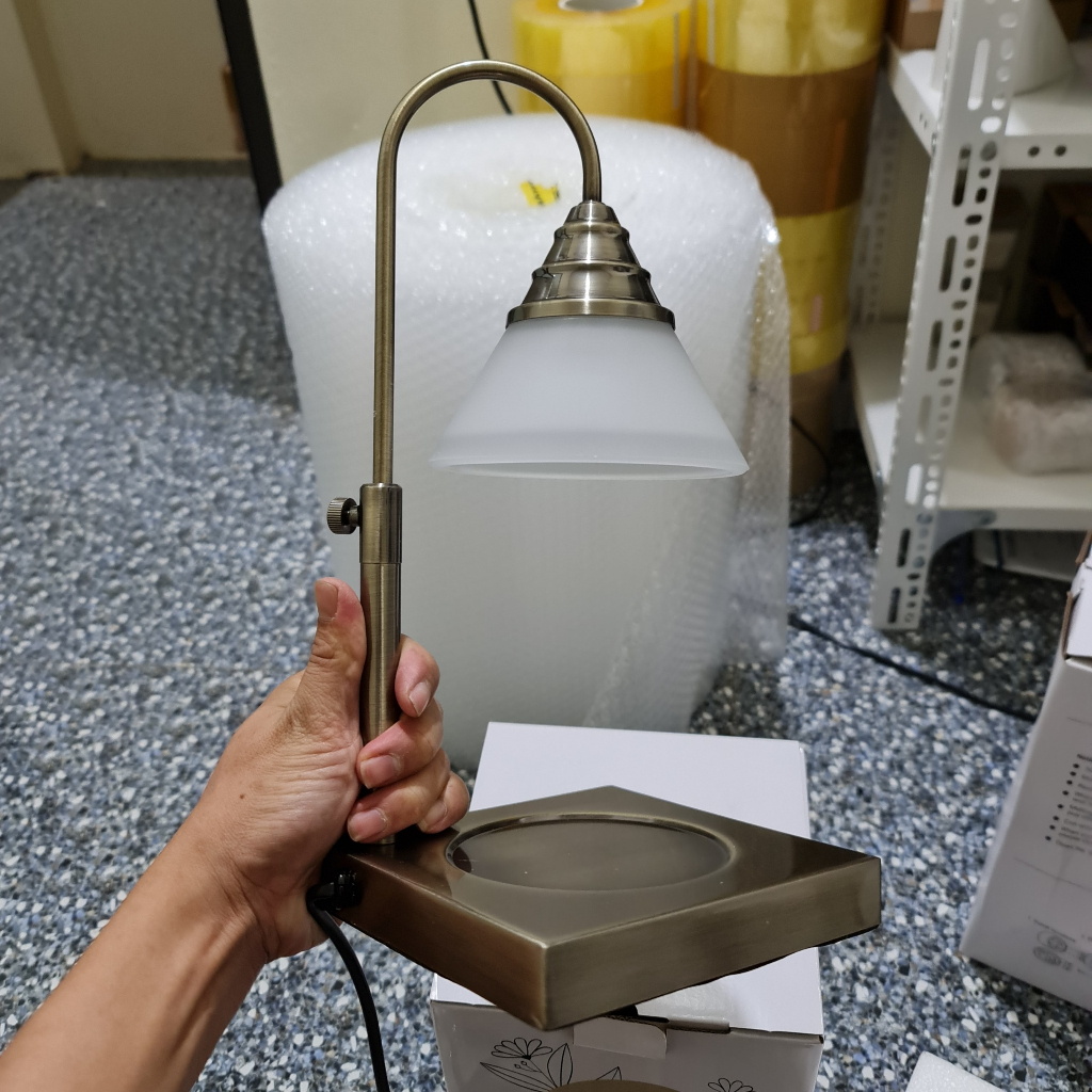 Đèn đốt nến thơm đế vuông kim loại có hẹn giờ bật tắt - chỉnh cao thấp - chỉnh độ sáng - tặng kèm bóng