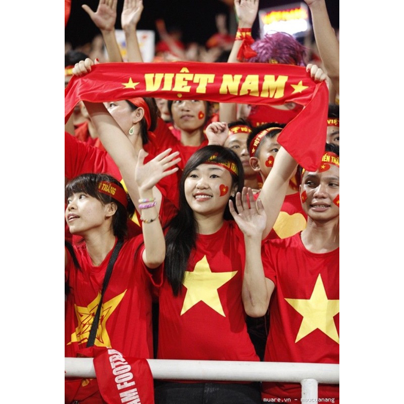 ÁO CỜ ĐỎ SAO VÀNG NGƯỜI LỚN TRẺ EM chất cotton