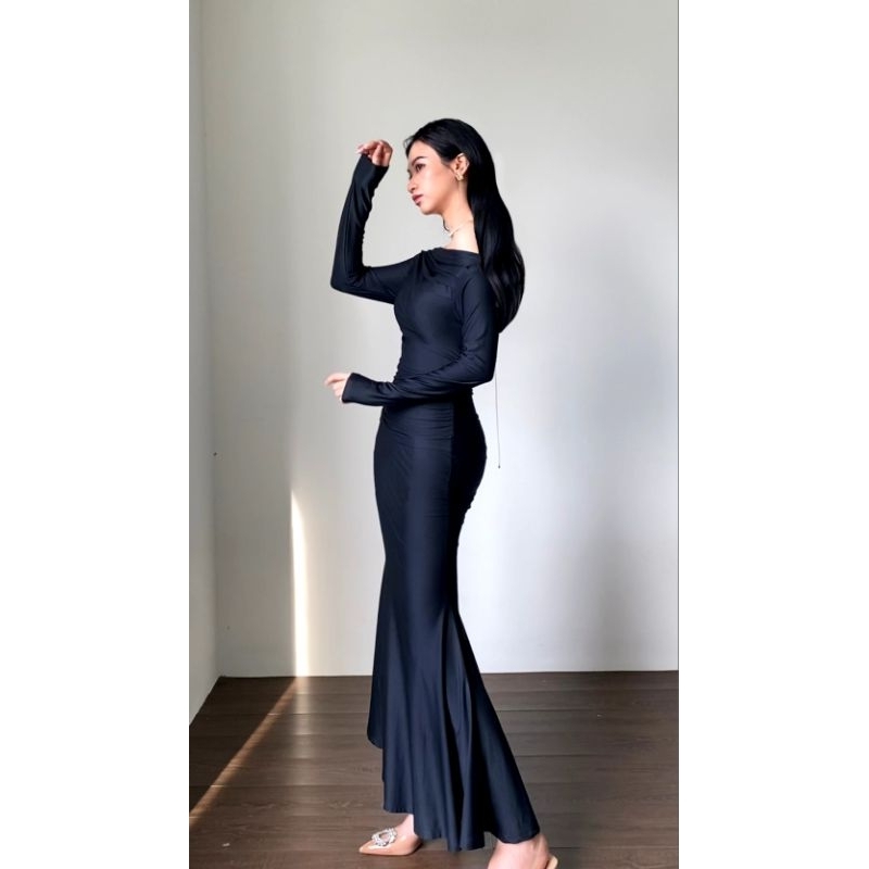 Váy Dài Trễ Vai V11