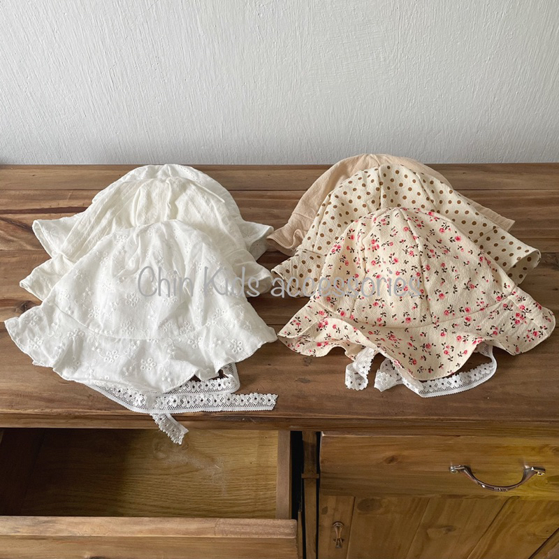 Mũ tai bèo vải thô thêu mềm mại cho bé