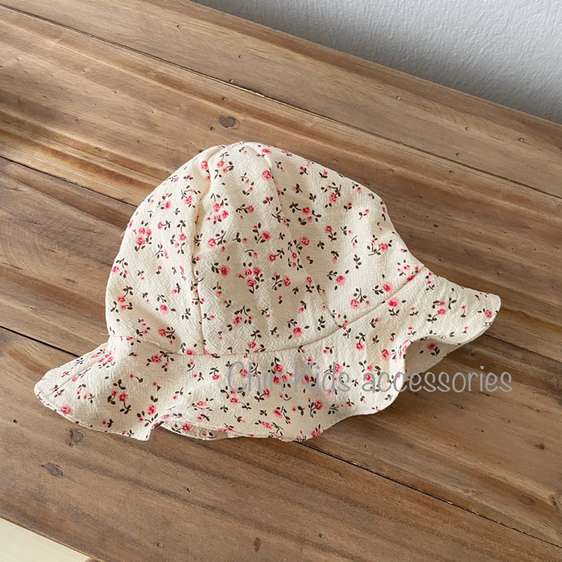 Mũ tai bèo vải thô thêu mềm mại cho bé