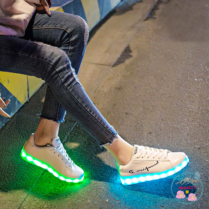 Giày phát Sáng chữ D ngược chữ hàn nhi·Nam Nữ 8 Chế độ Sáng Thay Đổi Màu.Giày Thể Thao Đèn led Thời Trang Xuân Hè Hàn Qu