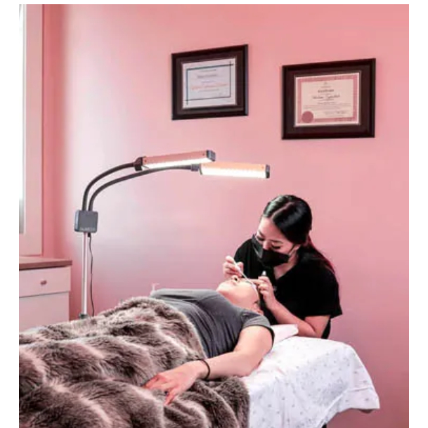 Đèn livestream 2 râu