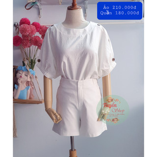 Áo tay cánh dơi vai 3 nút