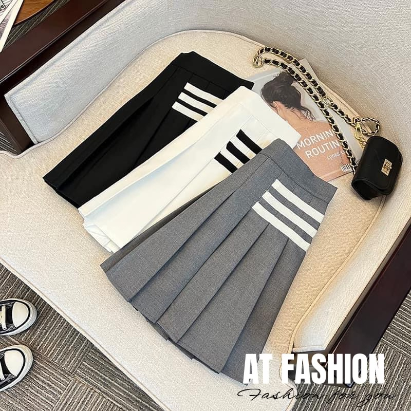 MCBB - 24-49 Kg Chân Vây Xếp Ly Học Sinh Váy Công Chúa Bé Gái Xòe Dập Ly Chân Váy Ngắn Trắng Váy Bé Gái 1-18 Tuổi Nữ Bộ