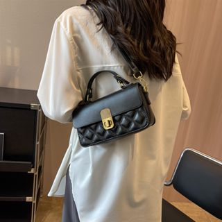 Túi xách nữa cầm tay hình chữ nhật nhỏ phong cách đơn giản dành cho nữ 2023 2241