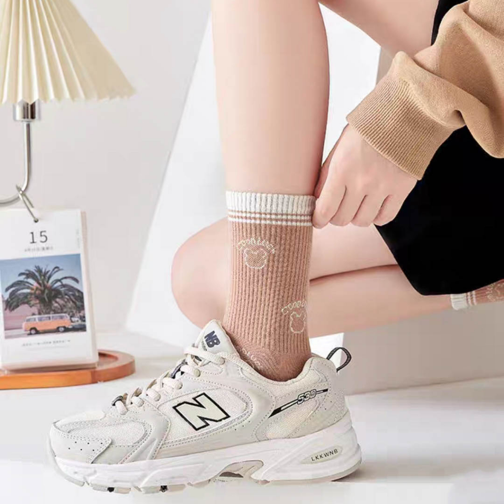 Tất vớ cổ cao nữ phong cách vintage Hàn Quốc, chất liệu cotton co giãn thoáng khí - Sope Shop