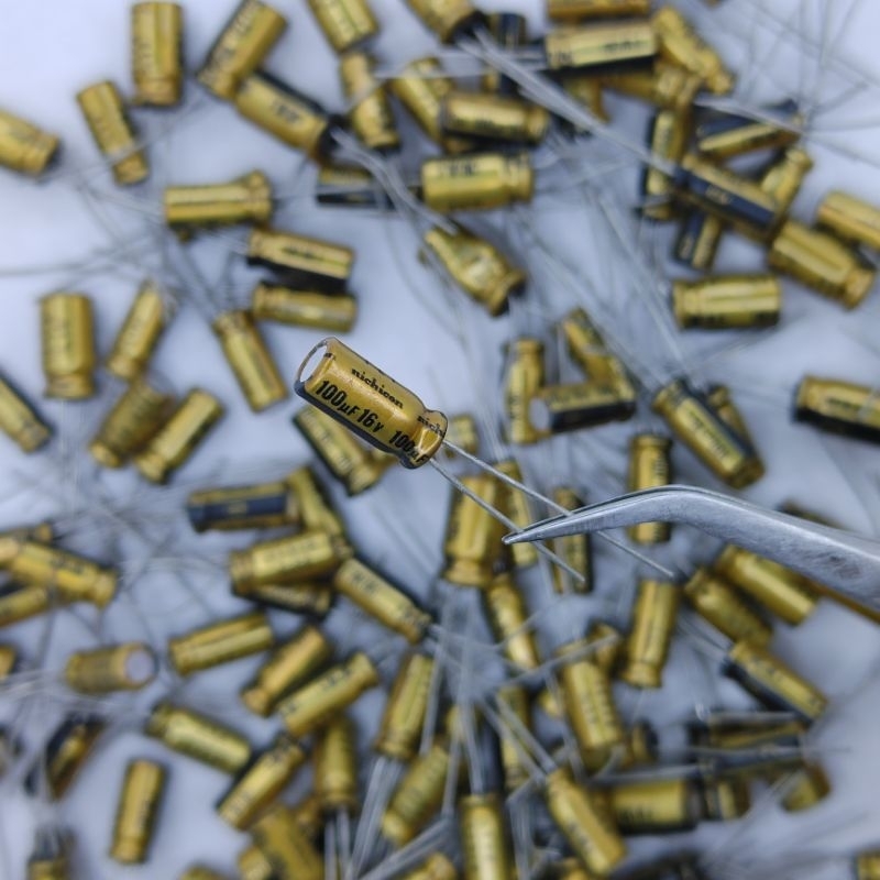 Tụ 16v, 25v 100uF Nichicon FW